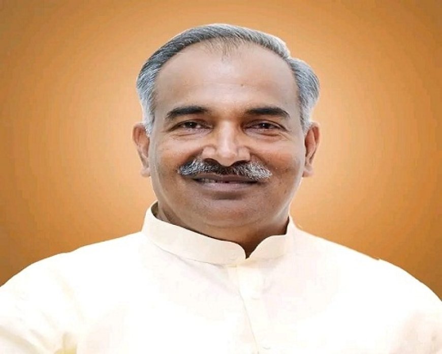 पूर्व कैबिनेट मंत्री अरविंद पांडेय की बढ़ीं मुश्किलें, आवास पर अतिक्रमण हटाने का नोटिस चस्पा