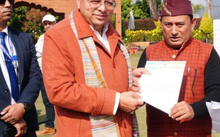 बिंदुखत्ता को राजस्व गांव घोषित करने की मांग को लेकर मुख्यमंत्री से मिले देवेंद्र बिष्ट—सौंपा ज्ञापन