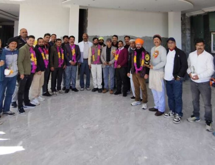 चम्पावत जिला पत्रकार एसोसिएशन का शपथ ग्रहण समारोह संपन्न, पत्रकार हितों में कार्य करने का लिया संकल्प