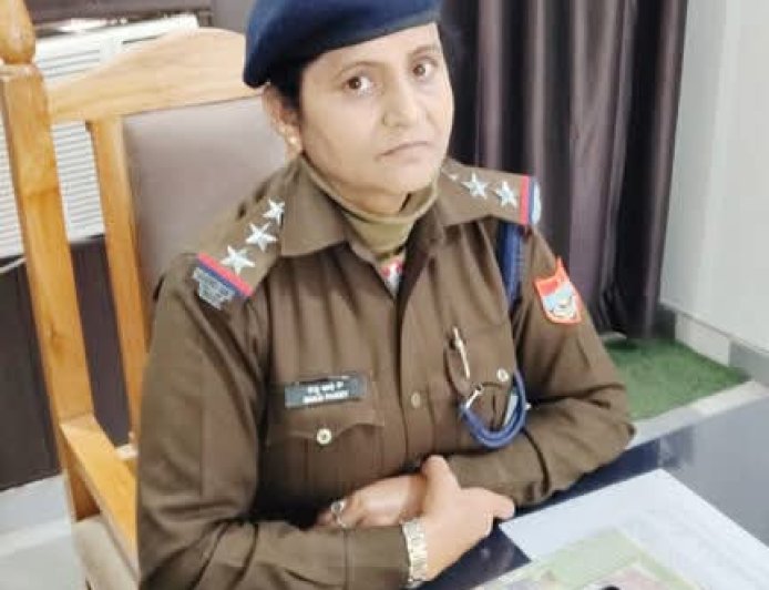 उधमसिंह नगर जनपद के नानकमत्ता में प्रथम महिला कोतवाल ने संभाला कार्यभार