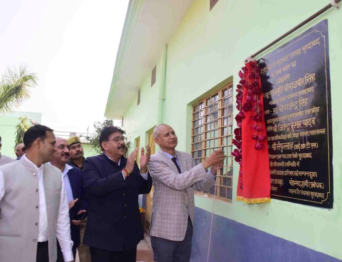 विश्व पटल पर बढ़ती प्रतिस्पर्धा में जाना है तो आडम्बर और ढोंग से बचना होगा : न्यायमूर्ति राजवीर सिंह