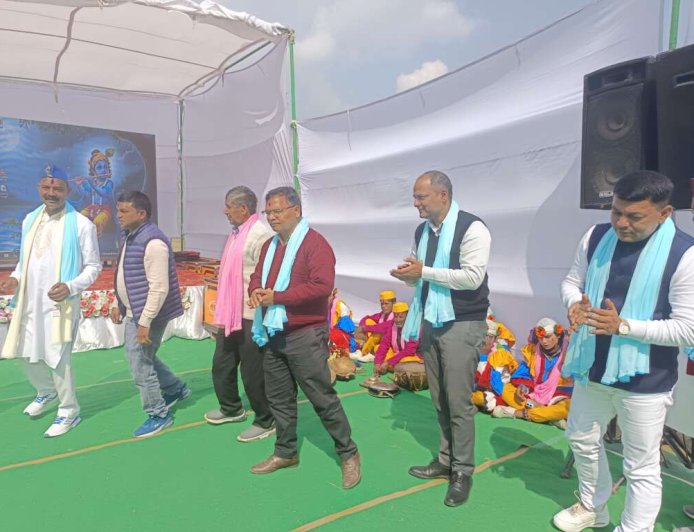 चम्पावत : सीएम धामी ने किया कलश कला समिति के होली महोत्सव का शुभारंभ