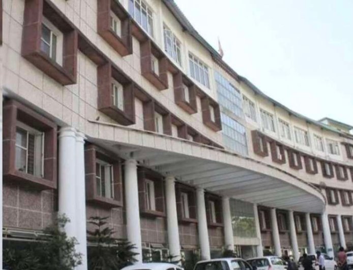 Uttarakhand: धामी कैबिनेट की बैठक आज ,इन महत्वपूर्ण प्रस्तावों पर लग सकती है मुहर