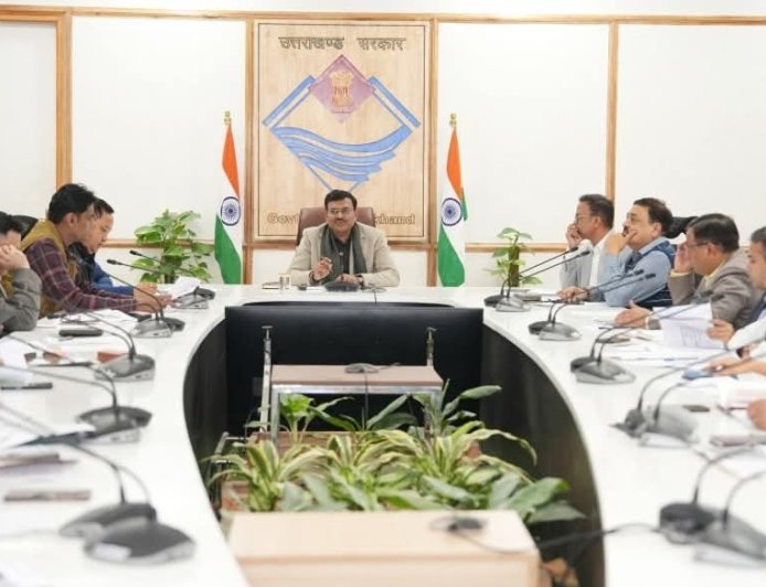 चारधाम यात्रा की तैयारियों को लेकर मुख्य सचिव ने की समीक्षा बैठक