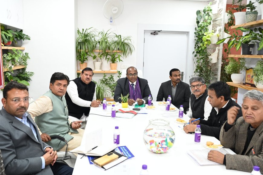 उत्तराखंड निर्वाचन आयोग के साथ राजनीतिक दलों के प्रतिनिधियों की बैठक, पिथौरागढ़ से बीजेपी नेता बीरेंद्र वल्दिया भी हुए शामिल, रखी ये अहम मांग