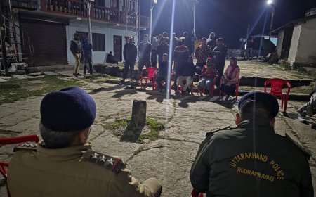 त्रियुगीनारायण में रुद्रप्रयाग पुलिस की रात्रि चौपाल