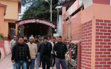 देवीधुरा में प्रस्तावित भूमि पूजन कार्यक्रम को लेकर जिलाधिकारी ने तैयारियों का लिया जायजा, दिए दिशा-निर्देश