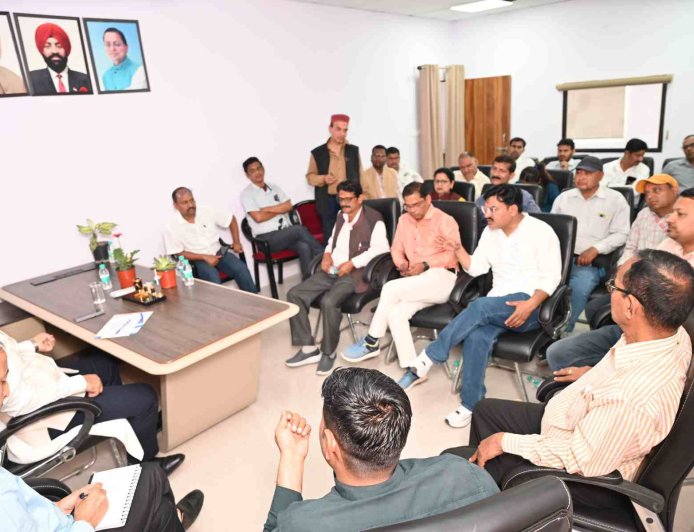 मान्यता नवीनीकरण मामले में आ रही दिक्कतों को विभाग ने गंभीरता से लिया