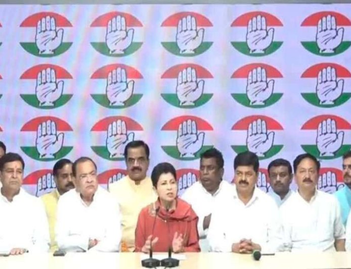 उत्तराखंड में पूर्व विधायकों समेत छह नेताओं ने थामा कांग्रेस का हाथ