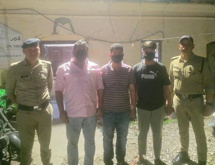 देहरादून में पुलिस ने किया गोलीकांड का खुलासा, 4 आरोपी गिरफ्तार