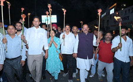 देहरादून में कांग्रेस का जोरदार प्रदर्शन, कानून व्यवस्था सुधारने की मांग