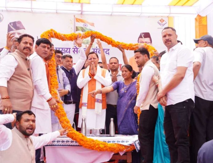 चम्पावत में गर्व का तिरंगा, मुख्यमंत्री धामी ने ₹36.82 करोड़ की विकास योजनाओं का किया शुभारंभ