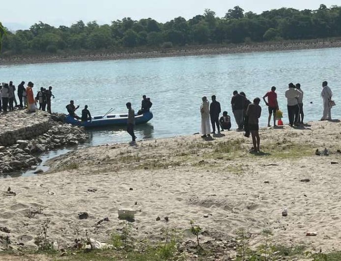 गाजियाबाद के दो दोस्तों की गंगा में डूबने से हुई मौत, हरिद्वार में नहाने की चेतावनियों की अनदेखी करना पड़ा भारी