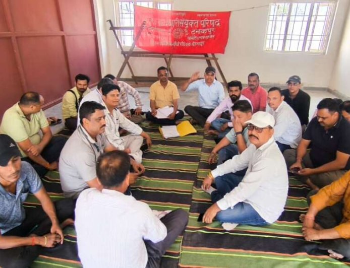 टनकपुर : रोडवेज कर्मचारी संयुक्त परिषद ने धरना देकर मांगी अपनी मांगें