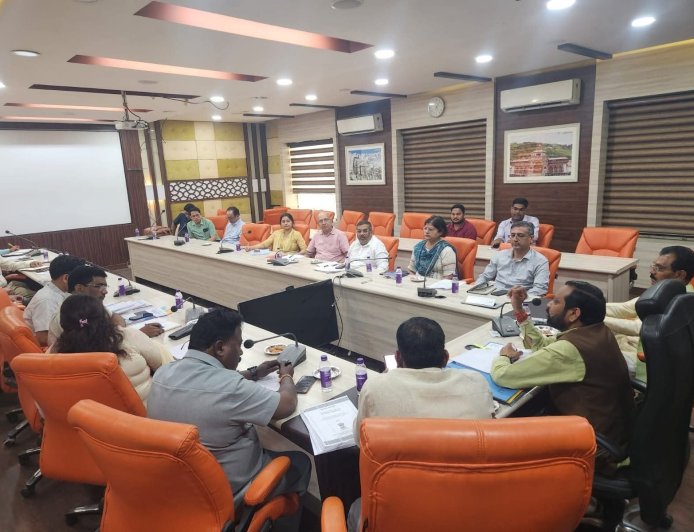 सफाई आयोग के उपाध्यक्ष की महत्वपूर्ण बैठक में नई योजनाओं का ऐलान