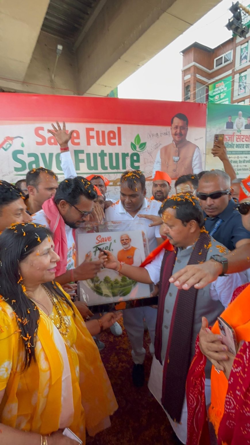 “भाजपा महानगर अध्यक्ष सिद्धार्थ उमेश अग्रवाल का ऐतिहासिक अभियान, राष्ट्रीय अध्यक्ष ने की सराहना”