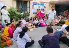 बनबसा में नाबालिग से छेड़छाड़ मामले ने पकड़ी गर्मी, संगठनों ने किया थाने का घेराव