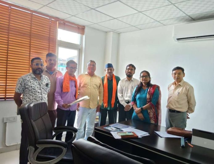 देहरादून में रोडवेज एमडी से विशेष श्रेणी कर्मचारी संगठन का प्रतिनिधिमंडल मिला, नियमित नियुक्ति का भरोसा मिला