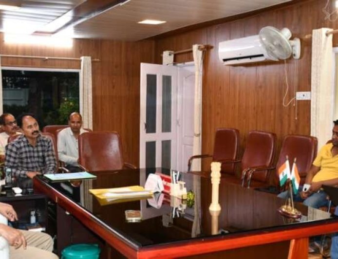 हल्द्वानी: RTE एडमिशन में फर्जीवाड़े की जांच के लिए आयुक्त दीपक रावत ने दिए कड़े निर्देश