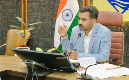 देहरादून: दुर्लभ बीमारियों से जूझ रहे बच्चों के इलाज की जिम्मेदारी जिला प्रशासन ने ली, डीएम का महत्त्वपूर्ण निर्णय