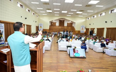 मुख्यमंत्री धामी ने कहा - एकल महिलाओं के सम्मान और आत्मनिर्भरता को प्राथमिकता देना है सरकार की जिम्मेदारी