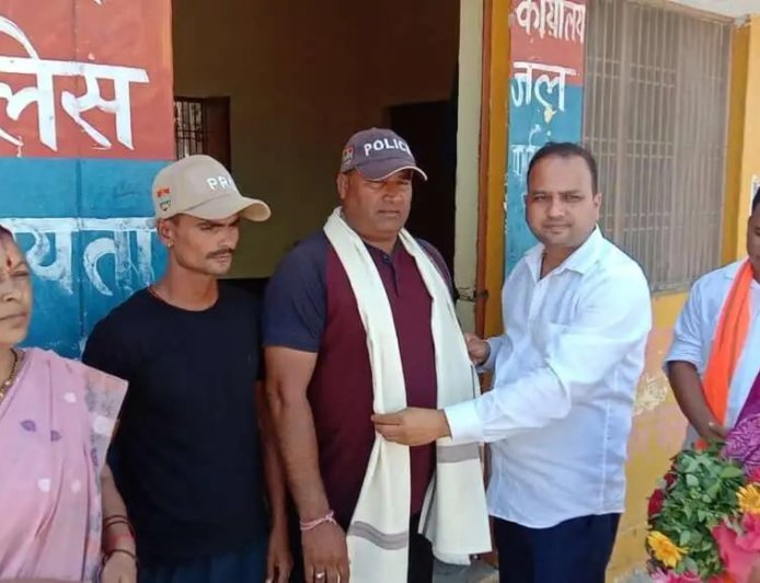 टनकपुर: जल पुलिस ने बचाई हजारों जिंदगियां, रविंद्र सिंह सहित टीम को मिली सम्मान