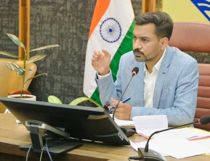 देहरादून: दुर्लभ बीमारियों से जूझ रहे बच्चों के इलाज की जिम्मेदारी जिला प्रशासन ने ली, डीएम का महत्त्वपूर्ण निर्णय