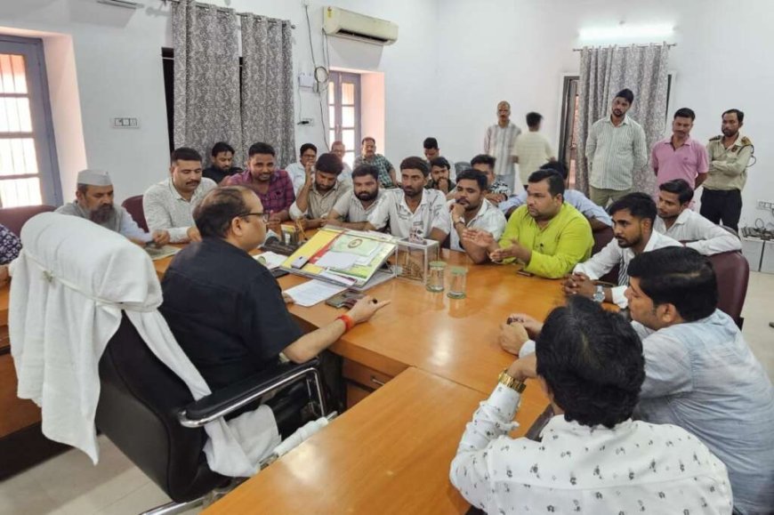 बरेली कॉलेज में छात्रों का प्रवेश प्रक्रिया पर गुस्सा, समाजवादी छात्र नेता उठाते हैं महत्वपूर्ण मुद्दे