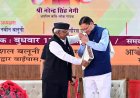 सीएम धामी ने नरेंद्र सिंह नेगी के जन्मदिवस पर आयोजित समारोह में दिखाई अपनी उपस्थिति