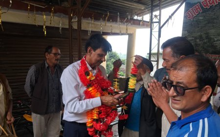 प्रतापनगर विधानसभा हेतु चुनावी चुनौती का सामना कर रहे सीनियर बीजेपी नेता राजेश्वर पैन्यूली, ग्रामीणों की समस्याओं को सुनने में व्यस्त