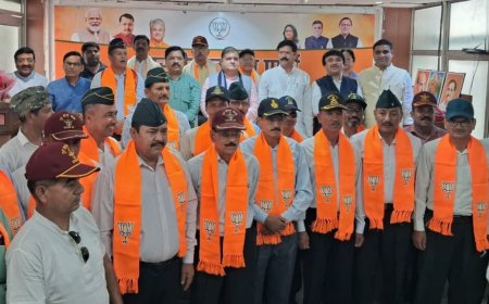 उत्तराखंड बीजेपी में पूर्व सैनिकों की प्रमाणपत्र कार्यक्रम में भारी भागीदारी