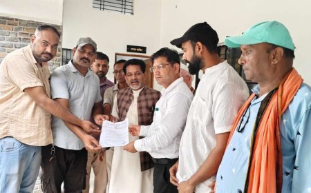 हल्द्वानी में मंच के ‘शुद्धिकरण’ के विरोध में नगर कांग्रेस ने राज्यपाल को भेजा ज्ञापन
