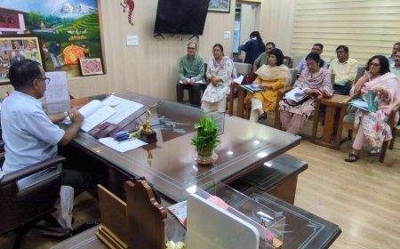 Haldwani News: अस्पतालों में मरीजों को बाहर की दवा लिखी तो होगी कार्रवाई, DM ललित मोहन रयाल के सख्त निर्देश