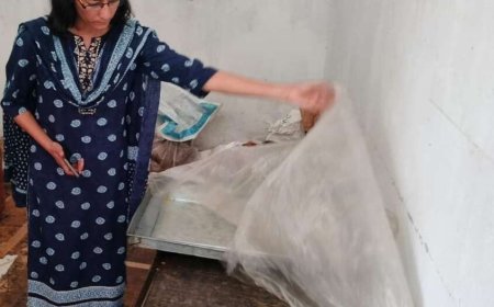 मिलावटखोरी पर नकेल: चम्पावत में खाद्य सुरक्षा विभाग का चेकिंग अभियान, 5 खाद्य नमूने लिए