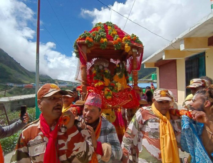 बदरीनाथ में भगवान नर-नारायण की जयंती: श्रद्धा और उल्लास का पर्व