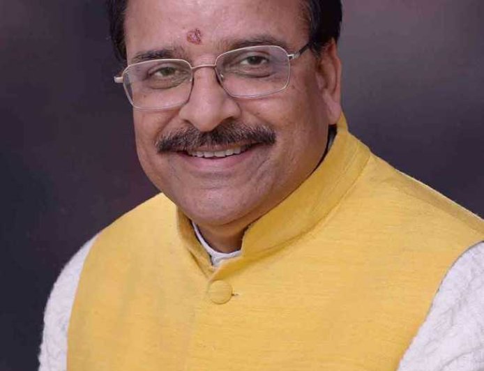 सांसद अजय भट्ट ने रक्षाबंधन पर दी शुभकामनाएं, भाईचारे की भावना को और मजबूत करने की अपील