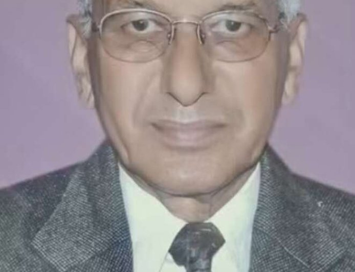 वरिष्ठ शिक्षाविद् रमेश चंद्र पाण्डेय का निधन, लोहाघाट में शोक की लहर