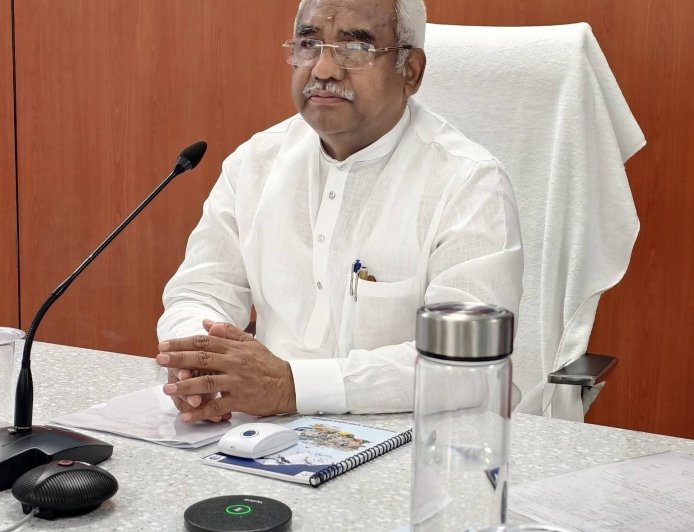 ग्लेशियर झीलों के खतरे को लेकर आपदा प्रबंधन मंत्री मदन कौशिक का अहम निर्देश