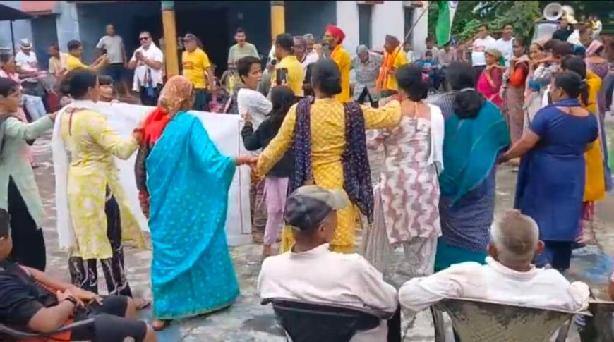 Lalkuan News: गिर्दा-शेरदा के जनगीतों पर झूमे बिंदुखत्तावासी, राजस्व ग्राम की मांग ने पकड़ा जोर