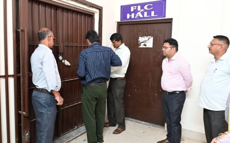 जिला निर्वाचन अधिकारी रुद्रप्रयाग ने किया ईवीएम वेयरहाउस का निरीक्षण