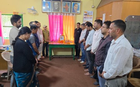नैनीताल के दिवंगत जिला सूचना अधिकारी गिरिजा शंकर जोशी को पिथौरागढ़ में दी गई श्रद्धांजलि