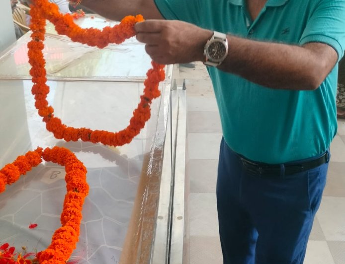 सूचना अधिकारी नैनीताल की अंतिम यात्रा कल सुबह