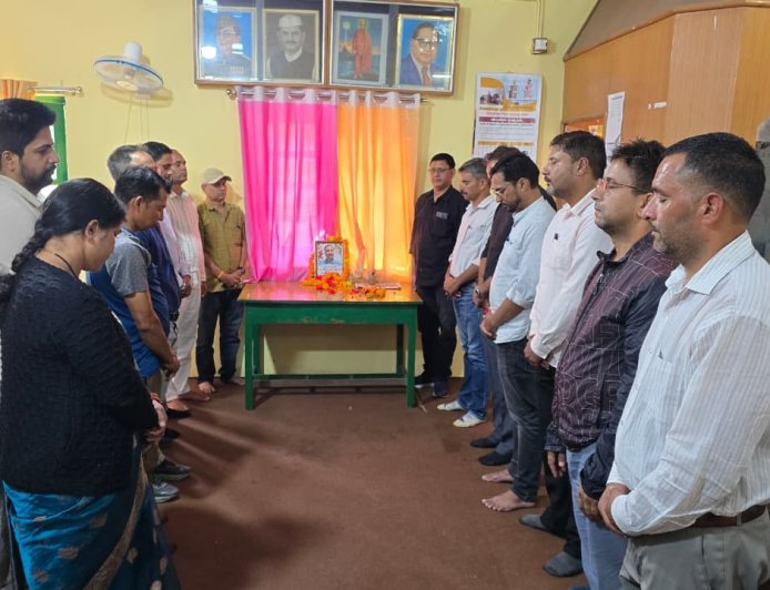 नैनीताल के दिवंगत जिला सूचना अधिकारी गिरिजा शंकर जोशी को पिथौरागढ़ में दी गई श्रद्धांजलि