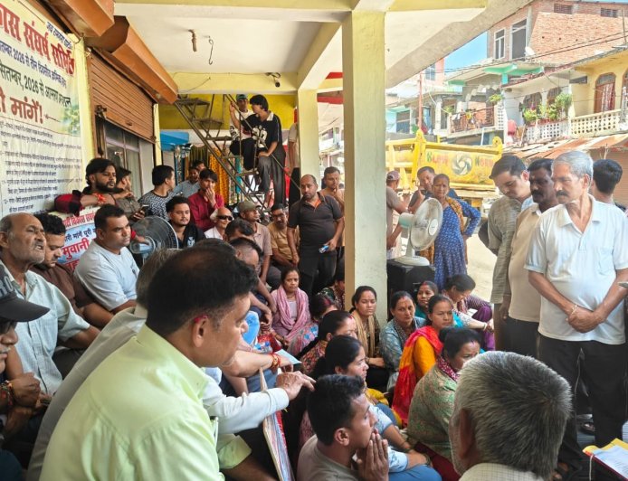 मुवानी में प्रशासन और रामगंगा संघर्ष समिति की बातचीत बेनतीजा, दूसरे दिन भी जारी रहा क्रमिक अनशन