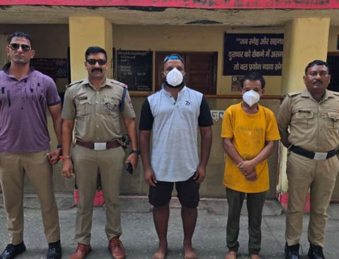 ऑपरेशन प्रहार: हल्दूचौड़ पुलिस की कार्रवाई, लंबे समय से फरार दो वारंटी गिरफ्तार