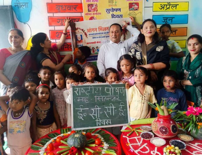 दौलिया और दीना में आंगन मिलन कार्यक्रम, देवेंद्र बिष्ट ने आशा-आंगनबाड़ी कार्यकर्ताओं को किया सम्मानित