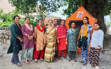टनकपुर में पेयजल लाइन के लिए तोड़े गए रास्ते, महिलाओं ने किया बड़ा प्रदर्शन