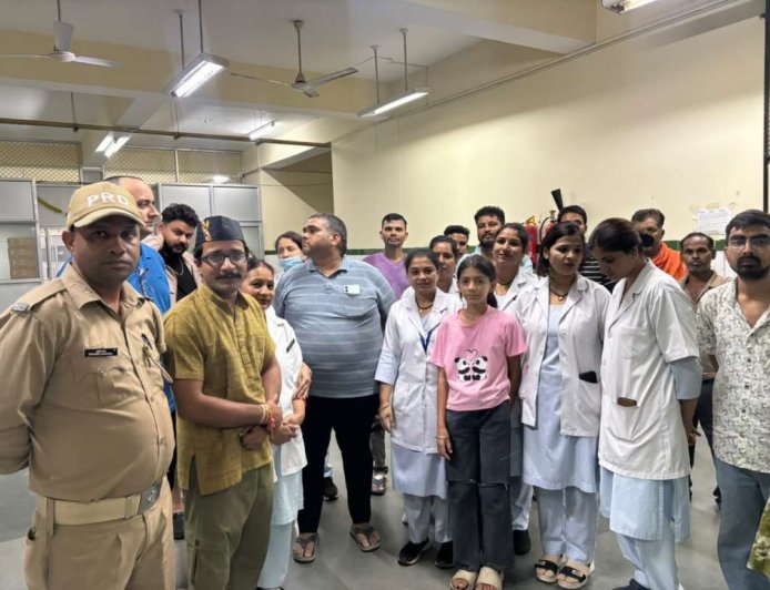 सुशीला तिवारी अस्पताल के स्टाफ ने 13 साल की अनाथ भावना के लिए जुटाए 20 हजार, प्रशासन ने बनाईं सुरक्षा व्यवस्था