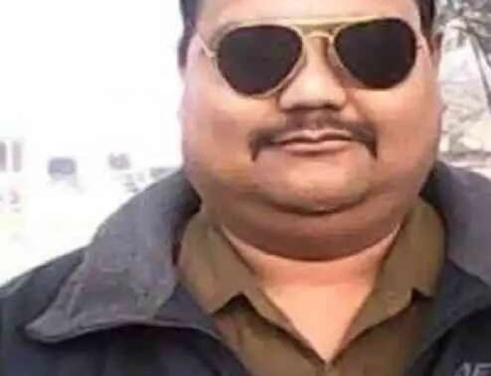 उत्तराखंड में तेज रफ्तार वाहन की टक्कर से पुलिसकर्मी की मौत, जांच में जुटी पुलिस