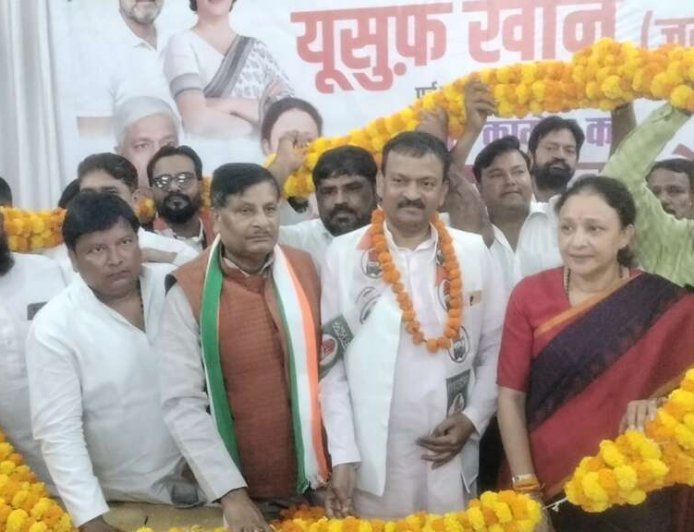 19 साल बाद कांग्रेस में लौटे यूसुफ खान जरी वाला, समर्थकों के साथ लखनऊ पहुंचकर ग्रहण की सदस्यता